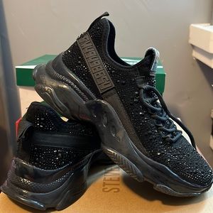 Máxima -R Black Steve Madden Size 8.5